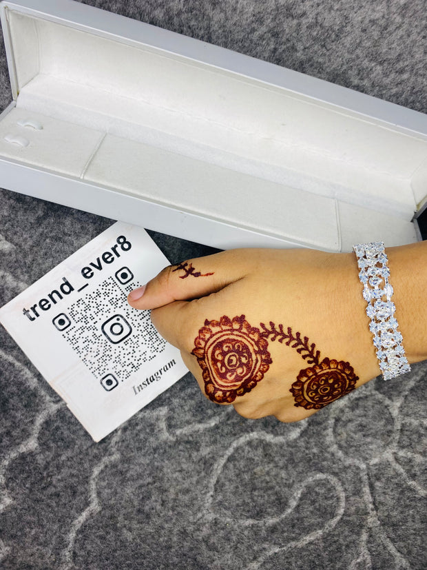 Classy White Zircon Bracelet
