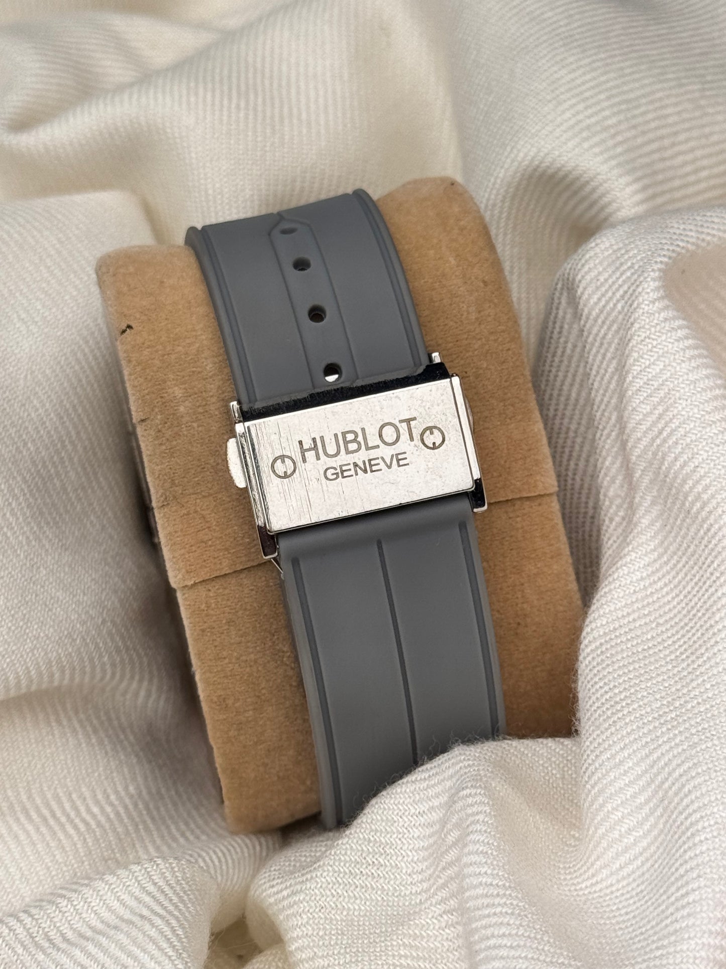 HUB Spider Sliver watch
