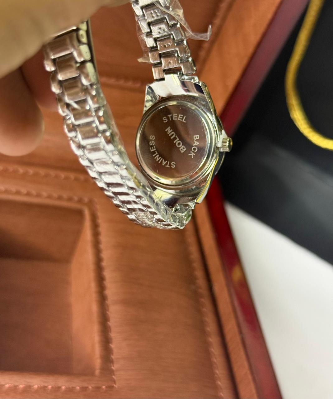 Bolun Royal Blue / Green Crystal  Watch