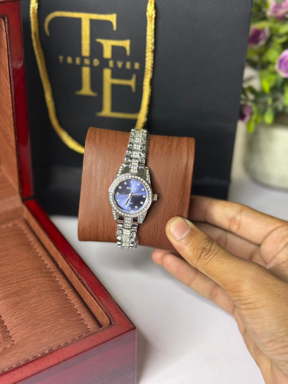 Bolun Royal Blue / Green Crystal  Watch
